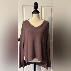 Beyond Yoga Sweatshirt VNeck Pullover Mauve Purple Womens Small Comfy Athleisure